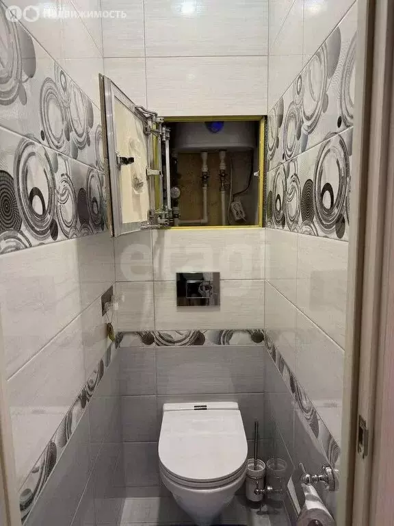 3-комнатная квартира: Новый Уренгой, улица Геологоразведчиков, 4 (58.3 ... - Фото 1