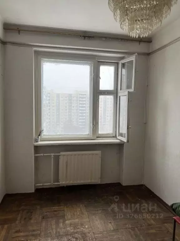 Комната Санкт-Петербург ул. Коммуны, 48 (10.0 м) - Фото 1