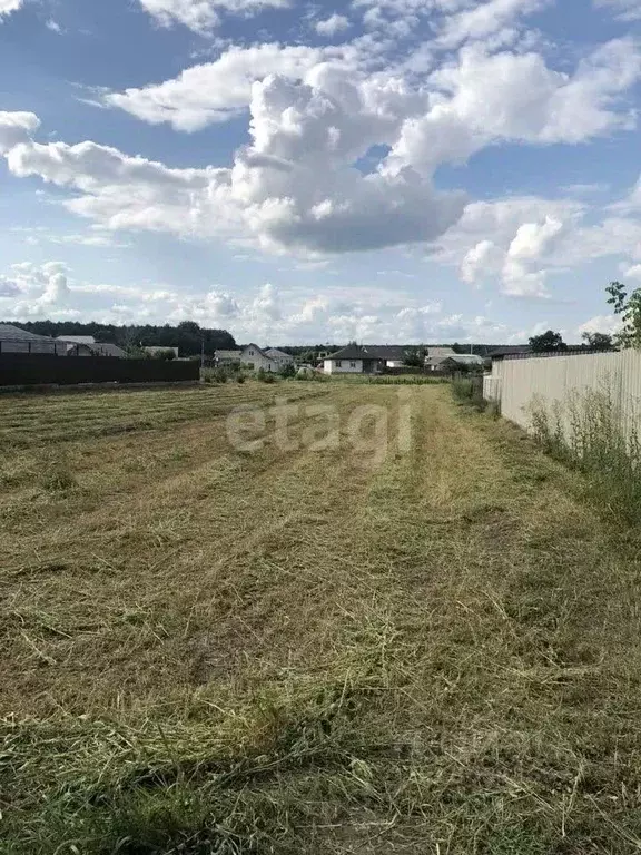 Участок в Белгородская область, Старооскольский городской округ, с. ... - Фото 0