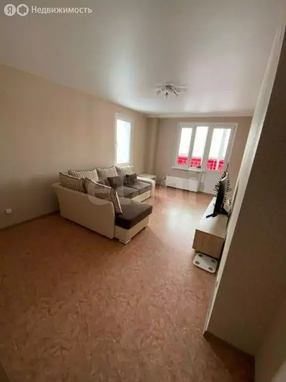 2-комнатная квартира: Омск, 21-я Амурская улица, 25 (66 м) - Фото 2