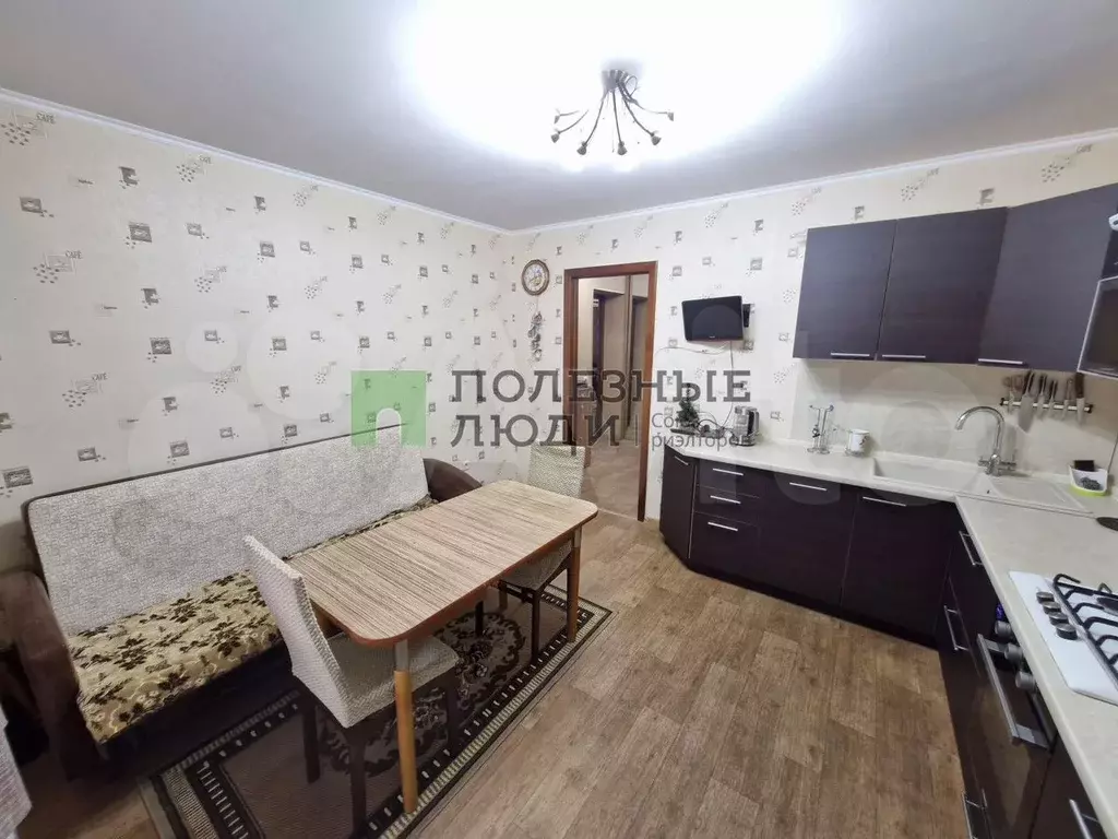 1-к. квартира, 50 м, 4/6 эт. - Фото 1