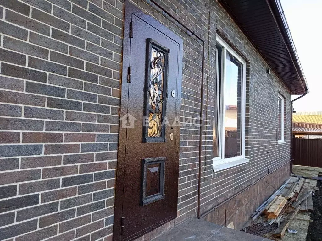 Дом в Адыгея, Майкоп городской округ, Гавердовский хут. ул. ... - Фото 1