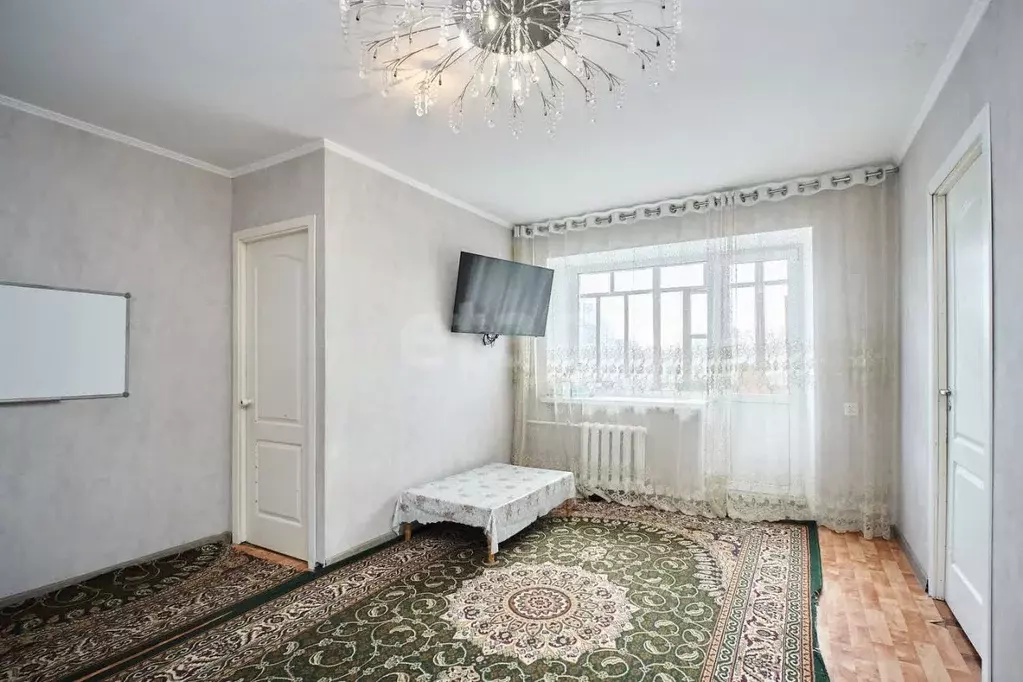 2-к кв. Тюменская область, Тюмень Холодильная ул., 122 (43.2 м) - Фото 0