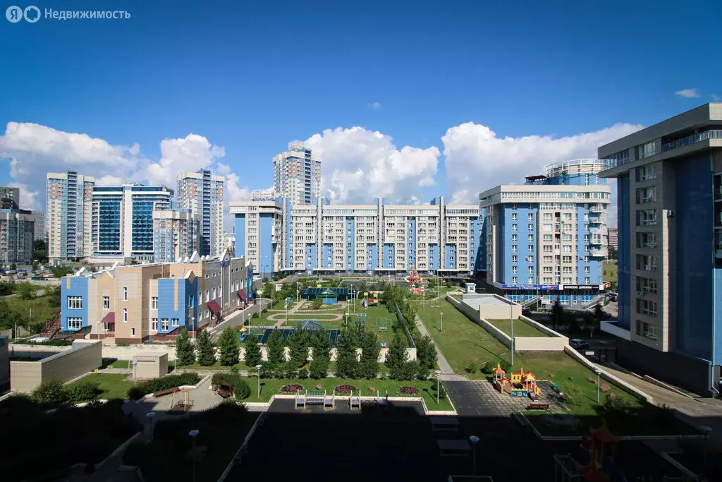 3-комнатная квартира: Красноярск, улица Авиаторов, 39 (126 м) - Фото 0