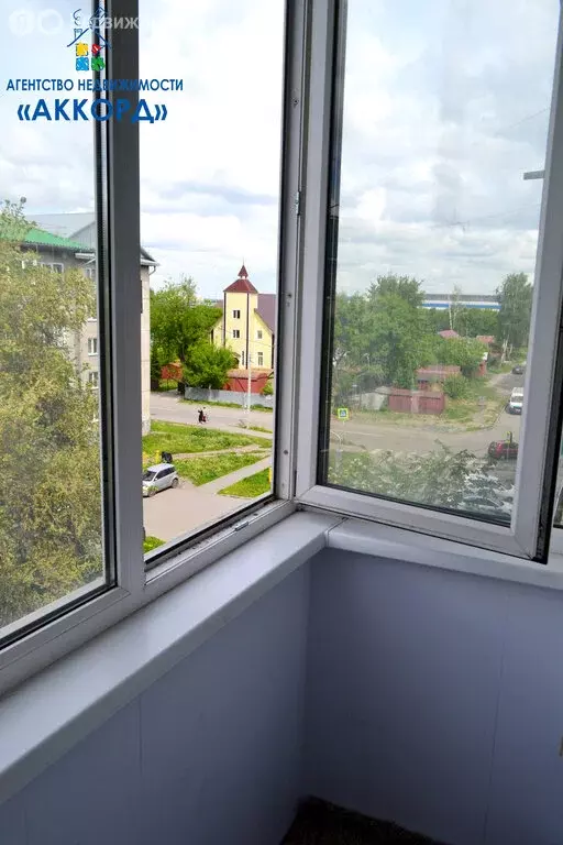 2-комнатная квартира: Новоалтайск, Партизанская улица, 8 (55 м) - Фото 0
