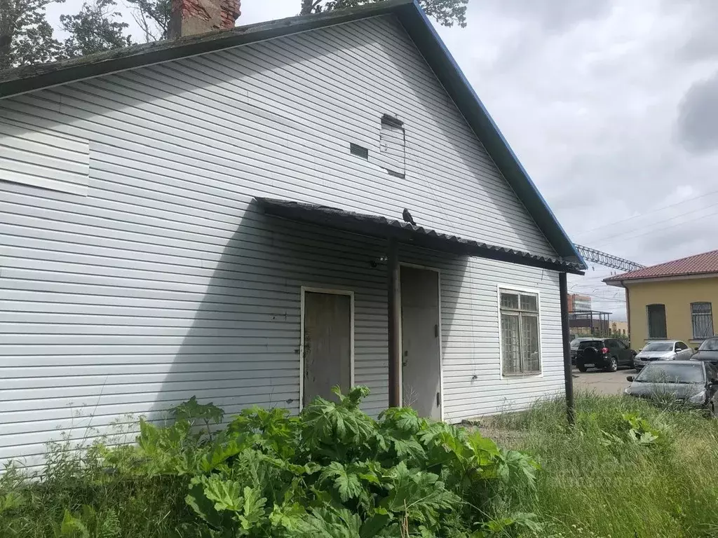 Помещение свободного назначения в Ленинградская область, Коммунар ... - Фото 1