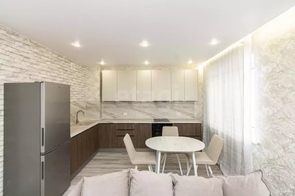 1-к кв. Тюменская область, Тюмень ул. Мельникайте, 36к2 (52.6 м) - Фото 1