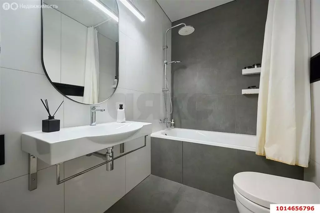 2-комнатная квартира: Краснодар, улица Красных Партизан, 1/4к3 (56 м) - Фото 0