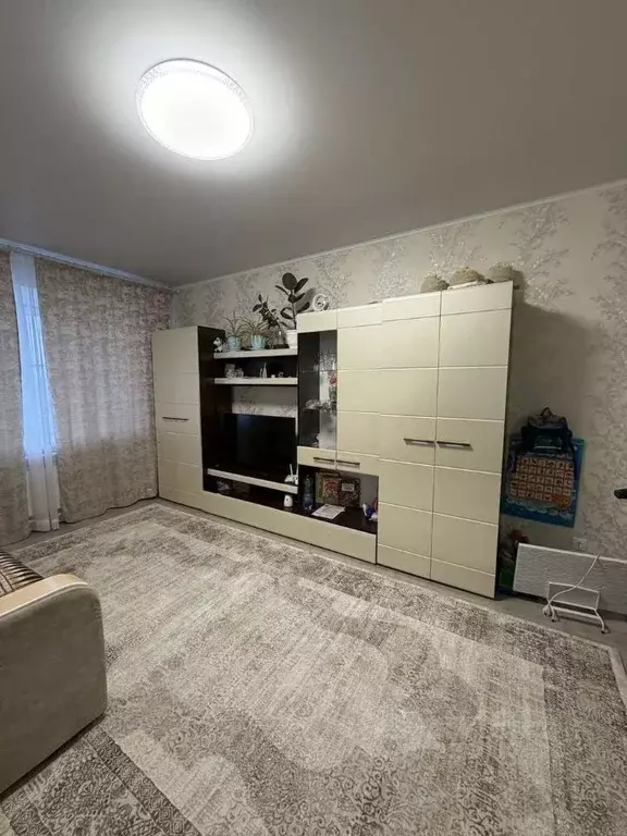 1-к кв. Белгородская область, Старый Оскол Заречье мкр, 17 (37.7 м) - Фото 2