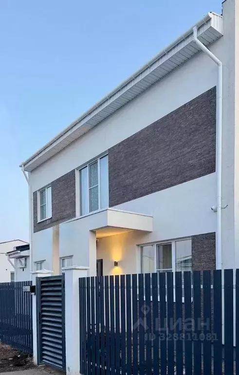 Дом в Самарская область, Ставропольский район, пос. Приморский, Юнион ... - Фото 1