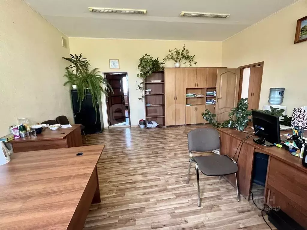 Офис в Астраханская область, Приволжский район, с. Карагали Зеленая ... - Фото 1