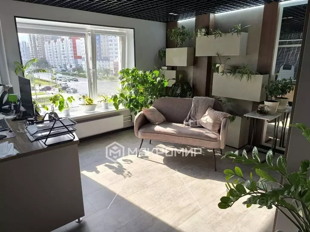 Офис в Ханты-Мансийский АО, Сургут ул. 30 лет Победы, 66 (171 м) - Фото 1