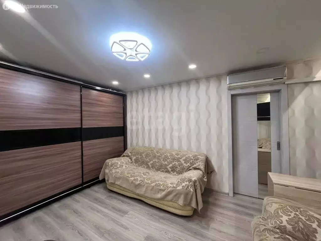 2-комнатная квартира: Саратов, 2-я Садовая улица, 81 (36.4 м) - Фото 1