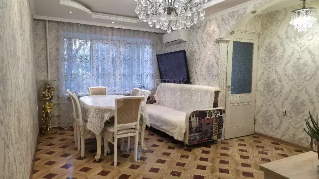 3-к кв. Тюменская область, Тюмень ул. Республики, 169 (60.0 м) - Фото 1