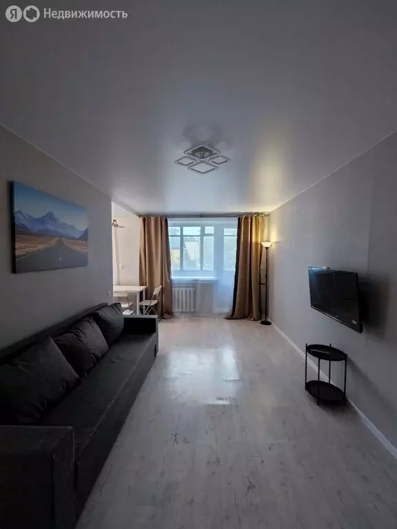 3-комнатная квартира: Новосибирск, улица Дуси Ковальчук, 83 (56 м) - Фото 1