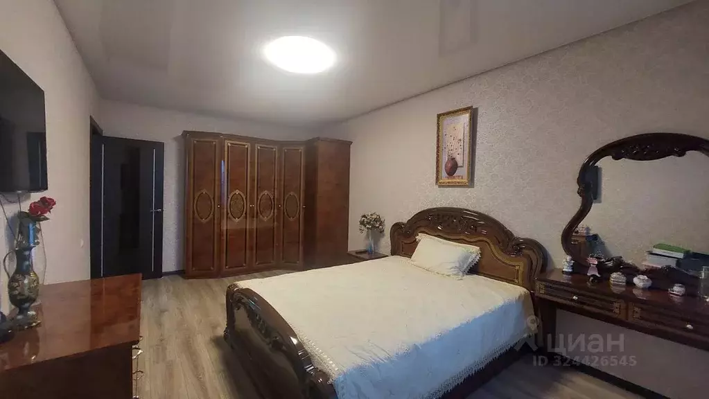 3-к кв. Ханты-Мансийский АО, Нижневартовск ул. Нефтяников, 2 (71.5 м) - Фото 2