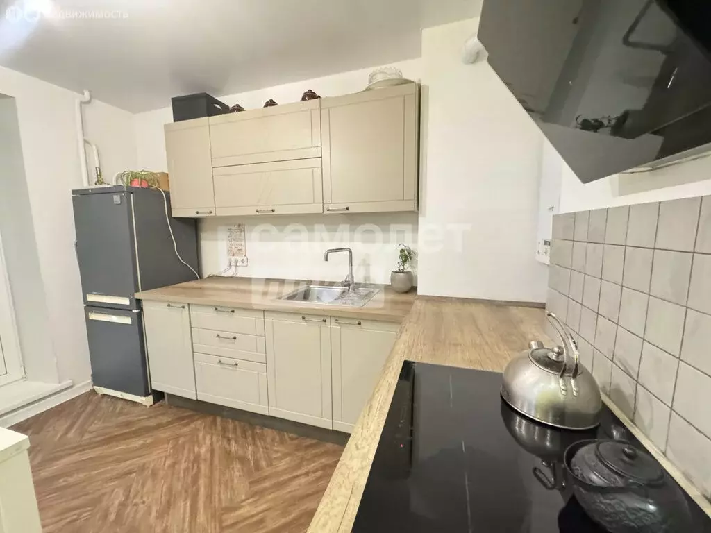 3-комнатная квартира: Ижевск, улица Льва Толстого, 7 (61 м) - Фото 2