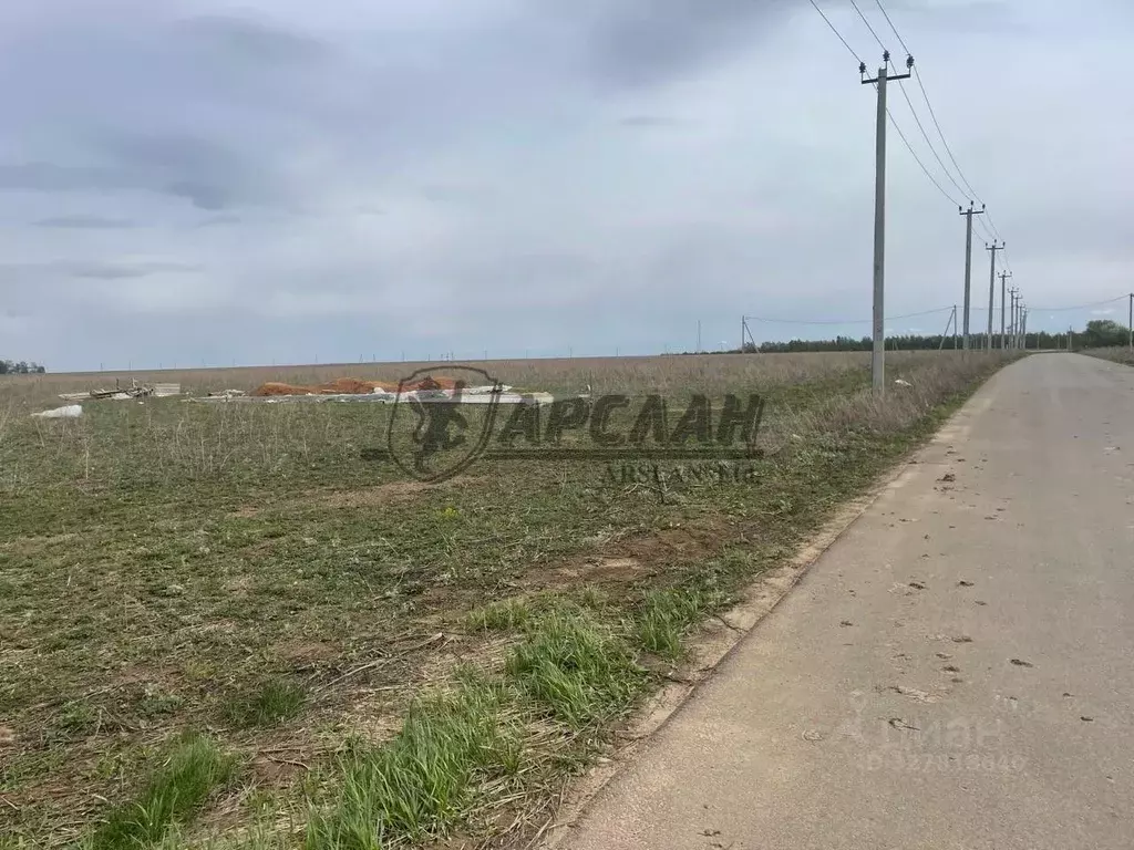 Участок в Татарстан, Лаишевский район, с. Среднее Девятово  (10.0 ... - Фото 2