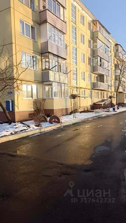 3-к кв. Калужская область, Людиново Московская ул., 21 (58.6 м) - Фото 0