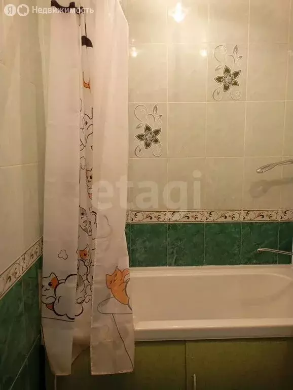 3-комнатная квартира: Барнаул, улица Глушкова, 24/60 (45.8 м) - Фото 1