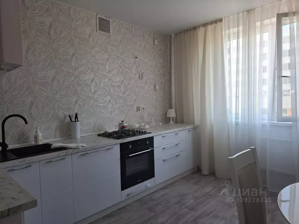 2-к кв. Калининградская область, Калининград ул. Согласия, 50 (79.0 м) - Фото 1