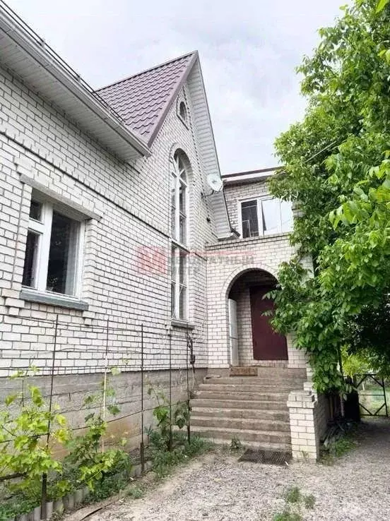 Дом в Белгородская область, Старый Оскол ул. Хмелева, 71А (250 м) - Фото 0