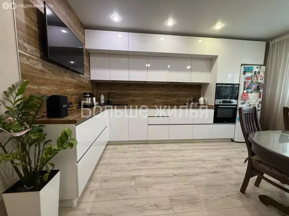 3-комнатная квартира: Волгоград, улица Землячки, 58к1 (106.4 м) - Фото 2