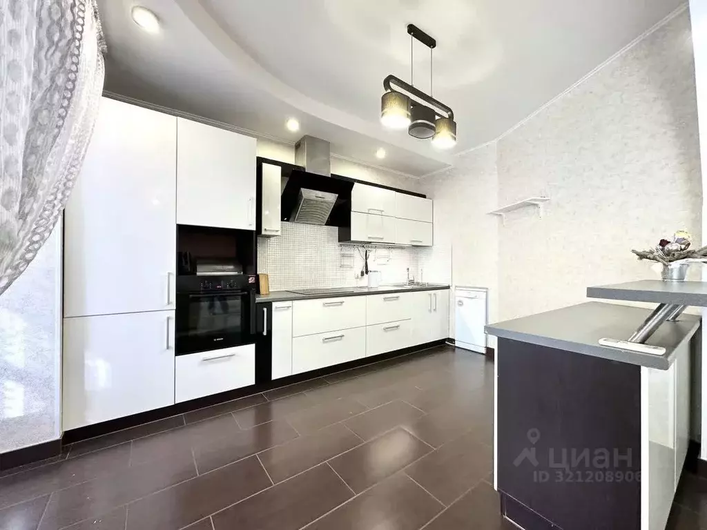 2-к кв. Татарстан, Казань ул. Нигматуллина, 5 (80.0 м) - Фото 2