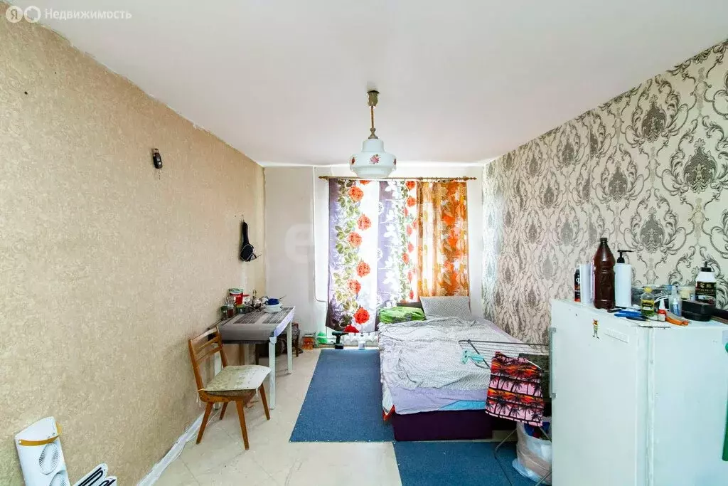 Квартира-студия: Тюмень, улица Республики, 248 (17 м) - Фото 1