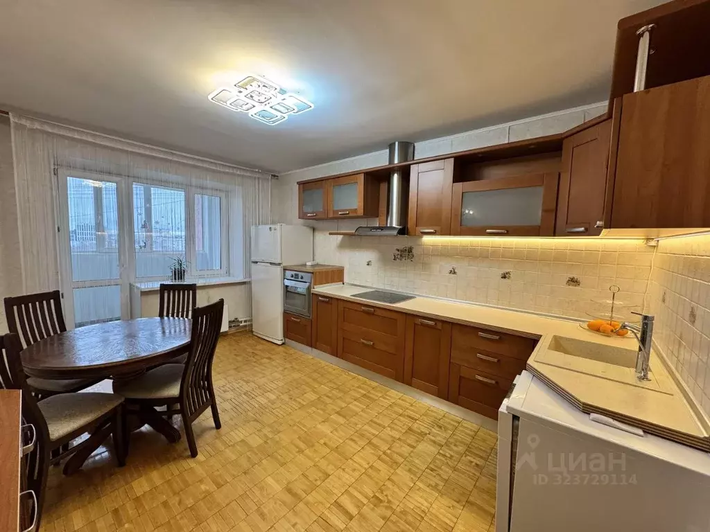 3-к кв. Свердловская область, Екатеринбург ул. Куйбышева, 80к2 (114.0 ... - Фото 1