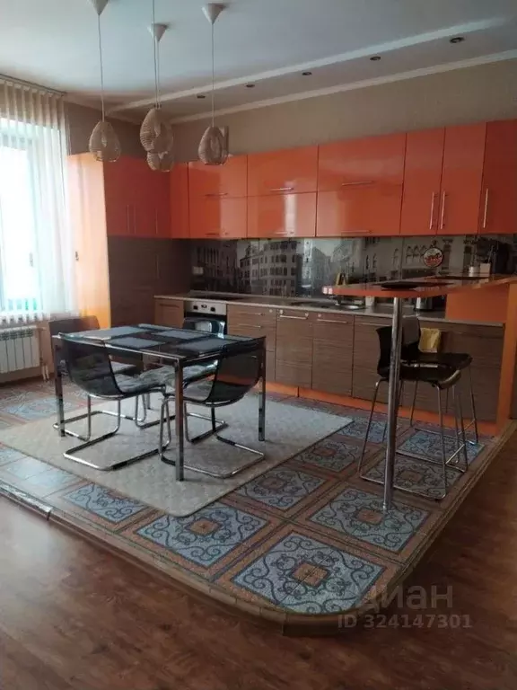 3-к кв. Омская область, Омск Старгород мкр, ул. Шукшина, 7 (98.0 м) - Фото 1