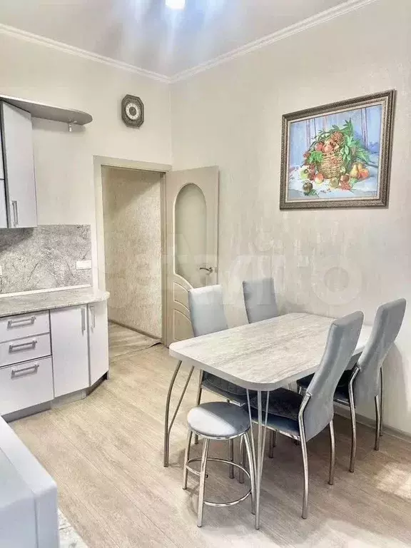 3-к. квартира, 55 м, 2/18 эт. - Фото 0