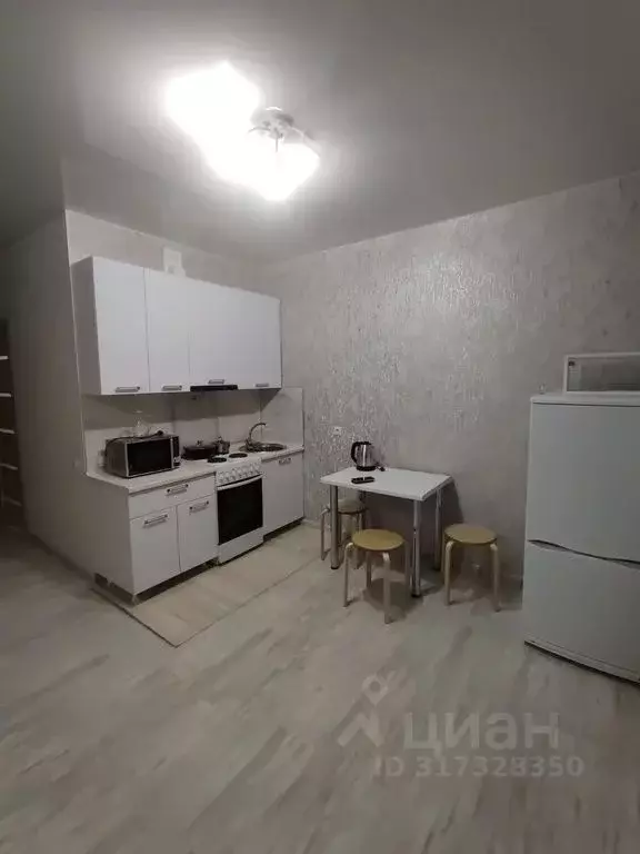 Студия Волгоградская область, Волгоград ул. Степанищева, 4 (34.0 м) - Фото 0