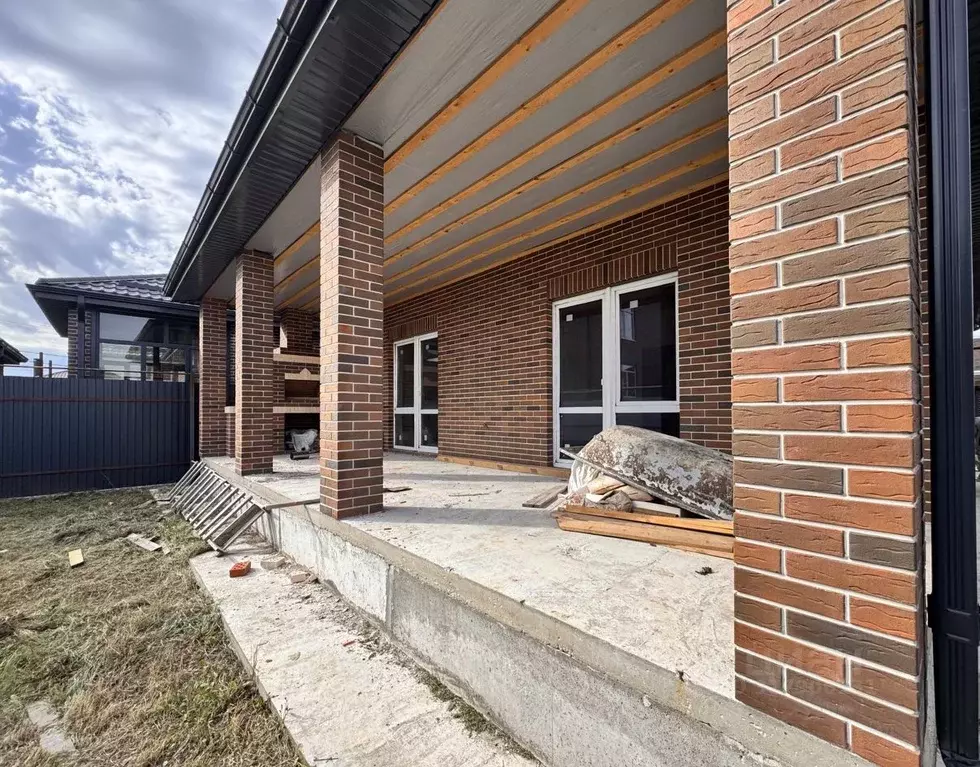 Дом в Ростовская область, Батайск ул. Николая Кулиша (120 м) - Фото 1