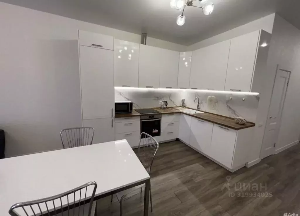 3-к кв. Московская область, Химки Клязьма-Старбеево мкр, Международный ... - Фото 1