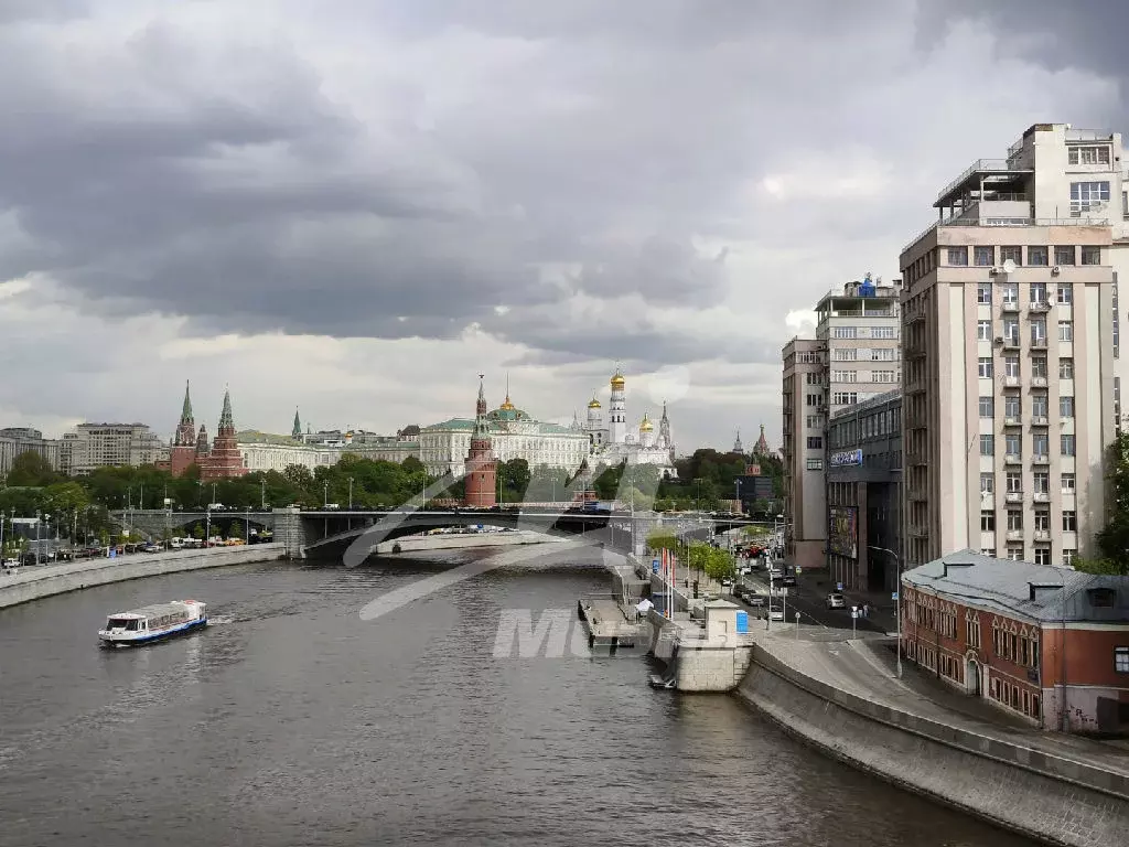 Продается 3-комнатная квартира - Фото 1