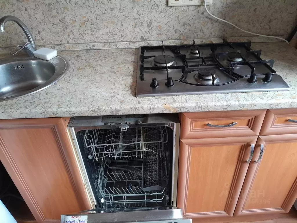 2-к кв. Курская область, Курск Краснополянская ул., 5 (48.0 м) - Фото 0