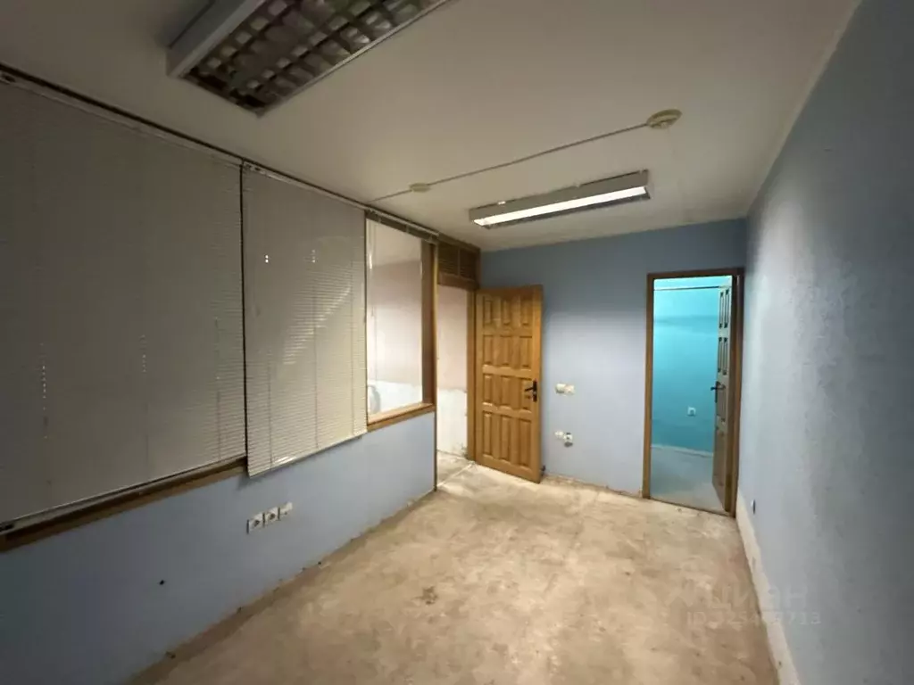 Помещение свободного назначения в Краснодарский край, Туапсе ул. ... - Фото 1