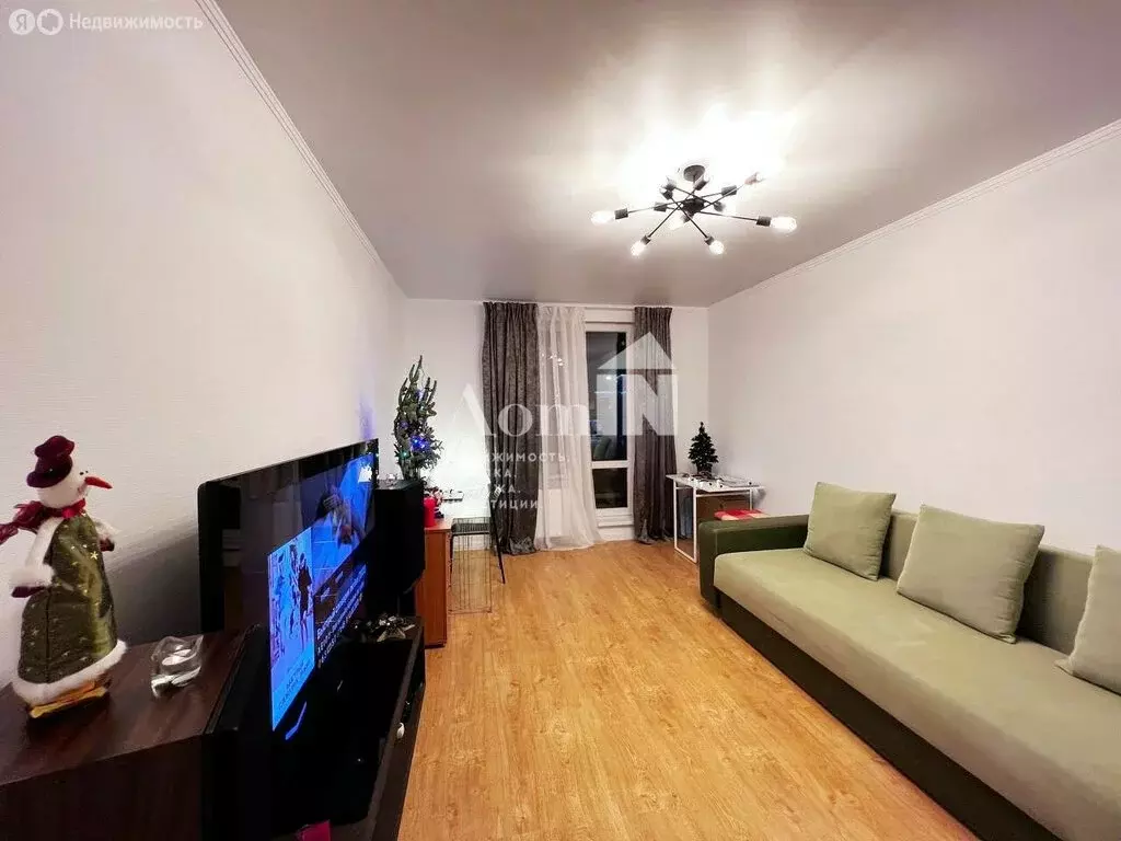 4-комнатная квартира: Санкт-Петербург, Вилькицкий бульвар, 7 (98.15 м) - Фото 1