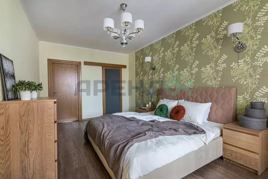 3-к кв. Татарстан, Казань ул. Мидхата Булатова, 5 (110.0 м) - Фото 0