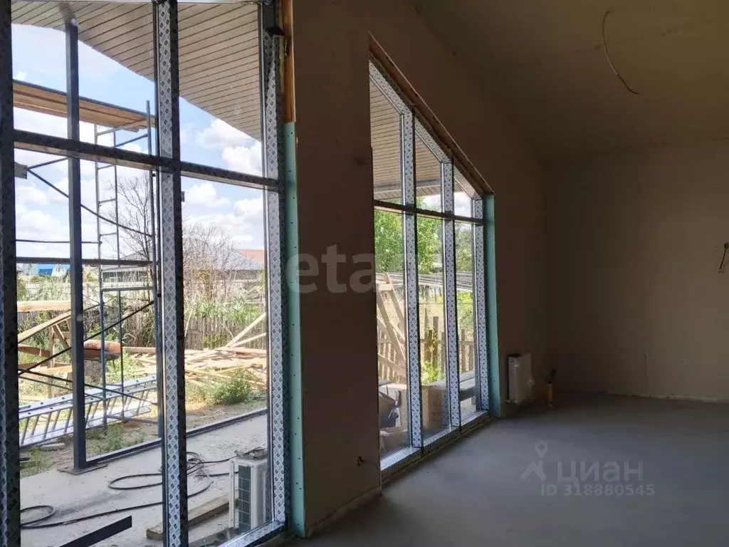 Дом в Астраханская область, Приволжский район, с. Осыпной Бугор ... - Фото 1