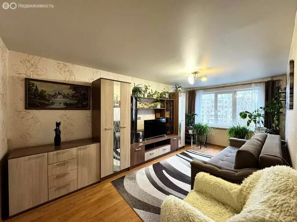 2-комнатная квартира: Киров, Солнечная улица, 23 (55 м) - Фото 1