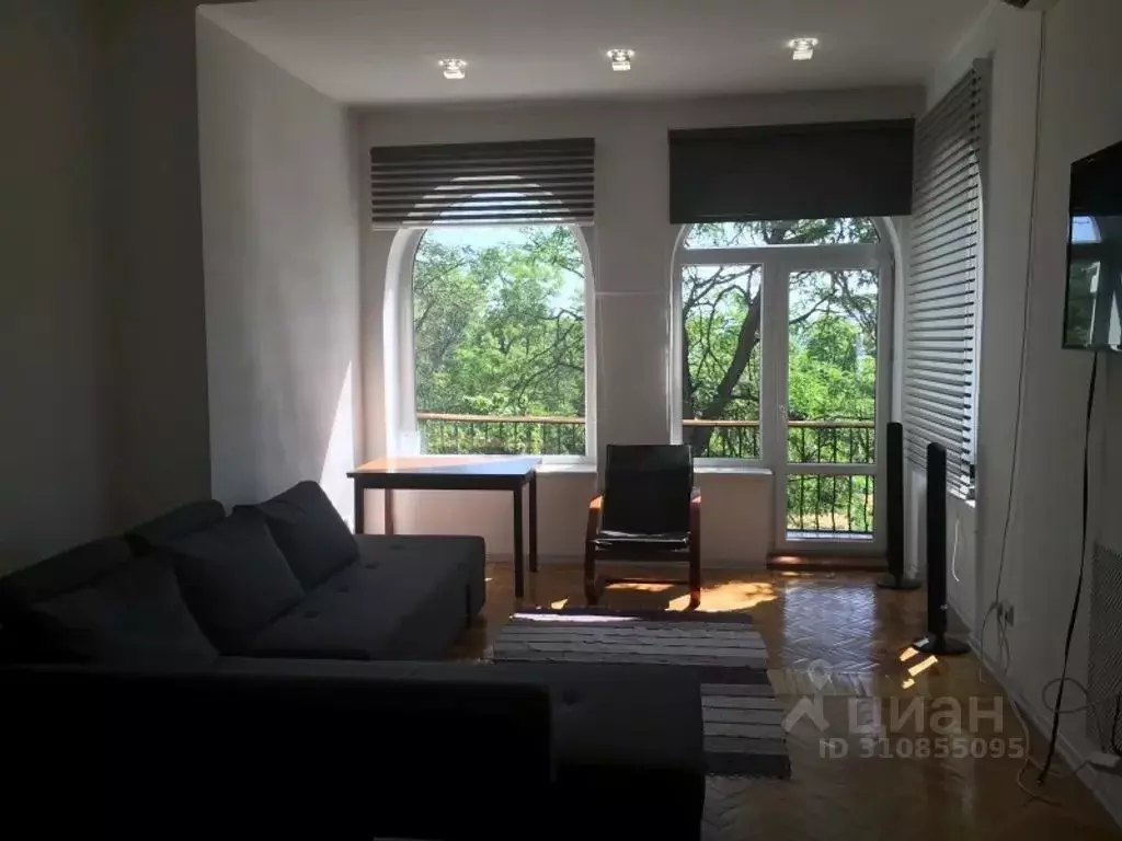 2-к кв. Севастополь ул. Ленина, 36 (64.0 м) - Фото 1