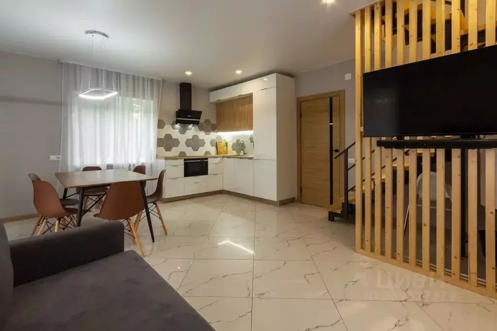 Дом в Ленинградская область, Ломоносовский район, Большеижорское ... - Фото 2