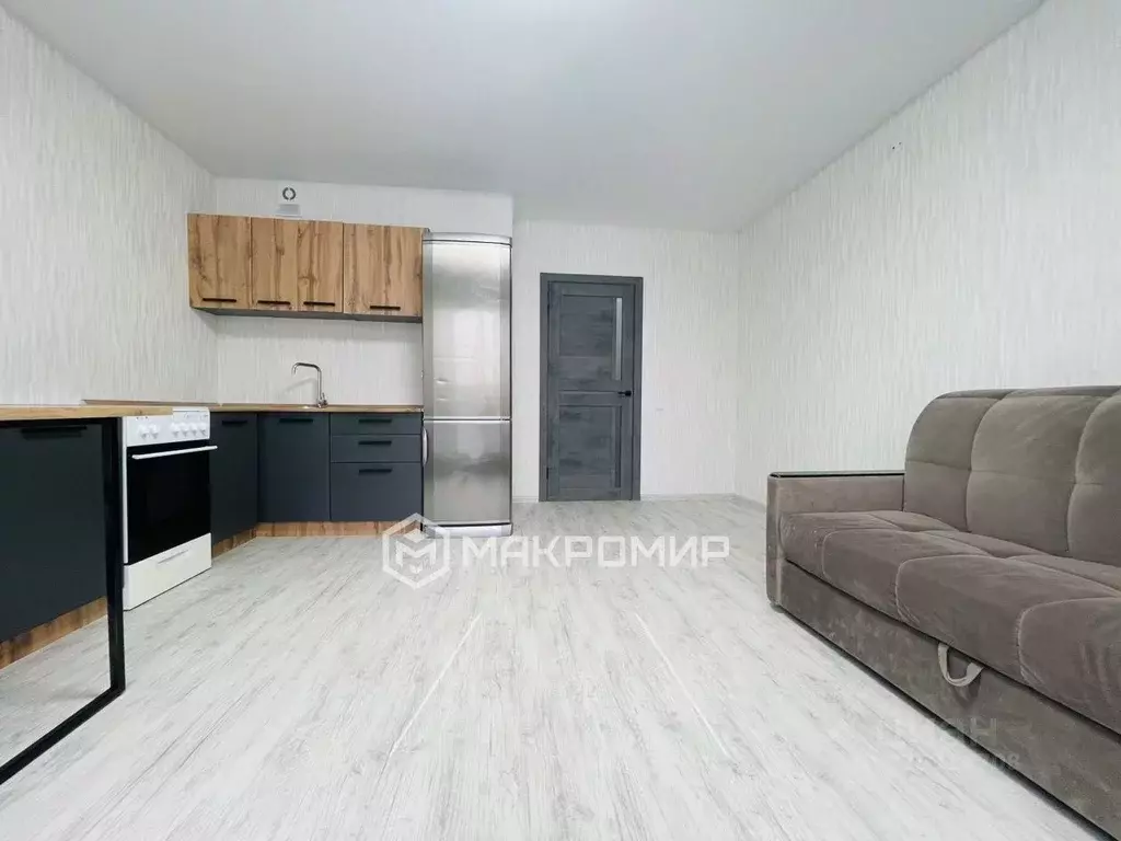 Студия Челябинская область, Челябинск ул. Маршала Чуйкова, 26 (24.5 м) - Фото 1