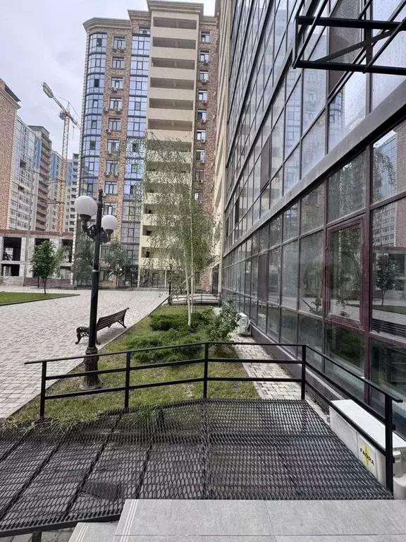 2-к. квартира, 66 м, 4/10 эт. - Фото 0