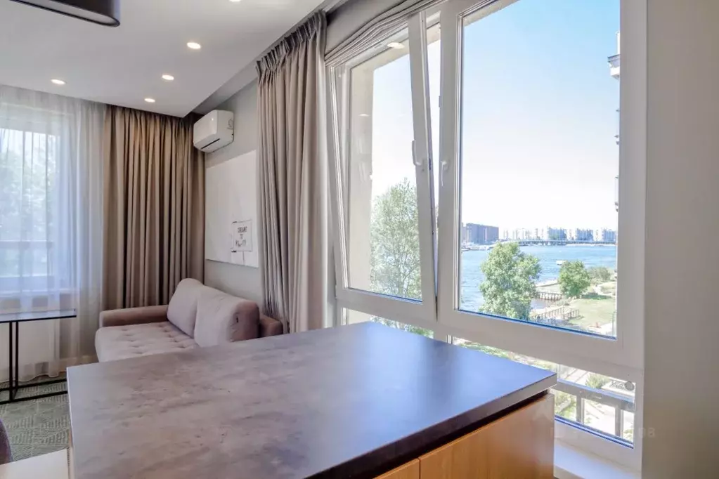 3-к кв. Санкт-Петербург Петровский просп., 24к3 (73.9 м) - Фото 1