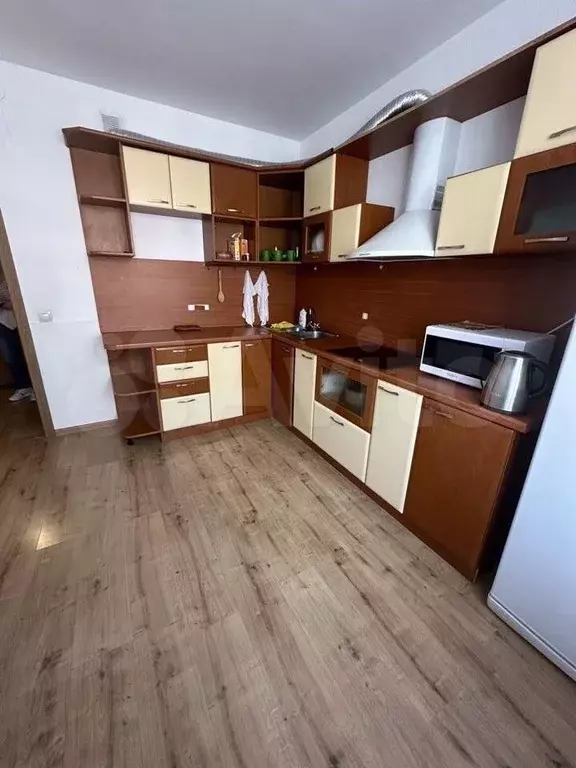 2-к. квартира, 55 м, 8/10 эт. - Фото 0