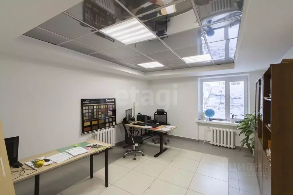 Помещение свободного назначения в Тюменская область, Тюмень ул. ... - Фото 2