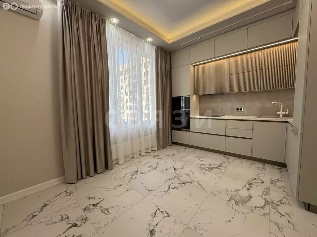 2-комнатная квартира: Тюмень, микрорайон Тарманы, улица Малышева, ... - Фото 2